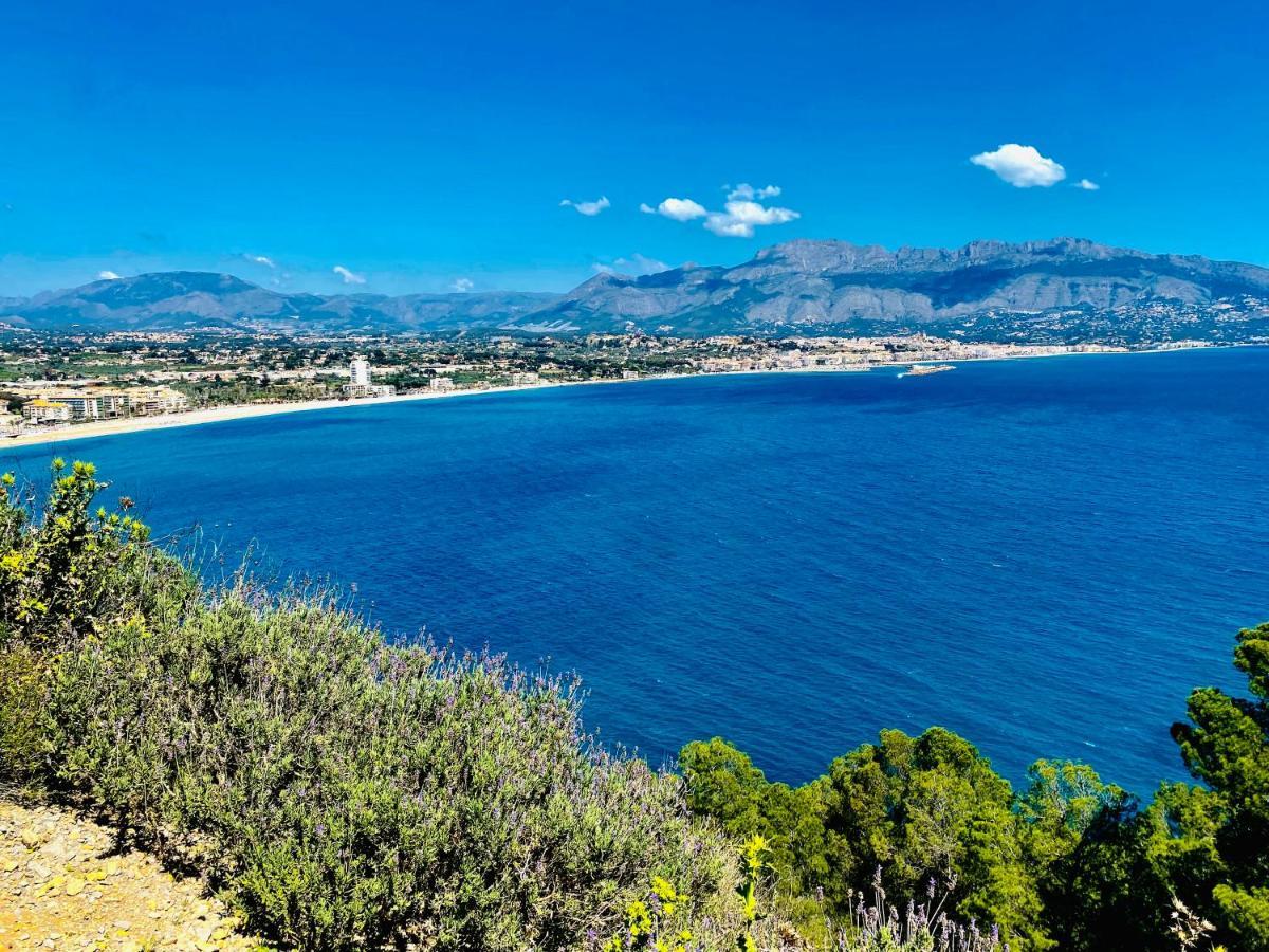 Appartamento Cosy Flat With Magnificent Views In L'Albir El Albir Esterno foto